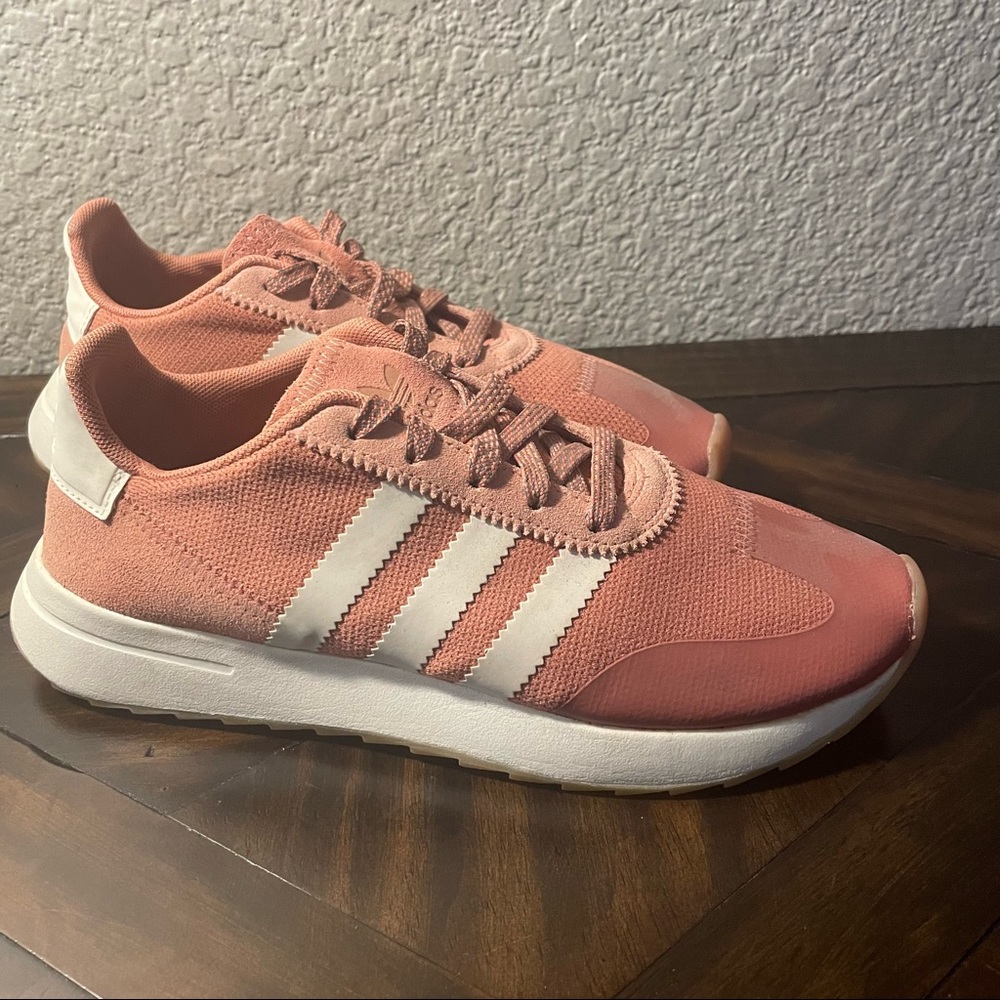 Adidas Flashback Sz. 7.5 in blush pink